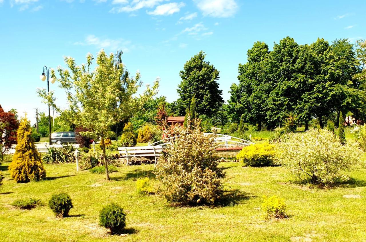 Willa Park Ostrowiec Świętokrzyski Екстериор снимка