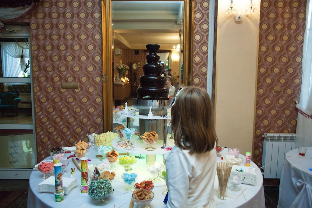 Willa Park Ostrowiec Świętokrzyski Екстериор снимка