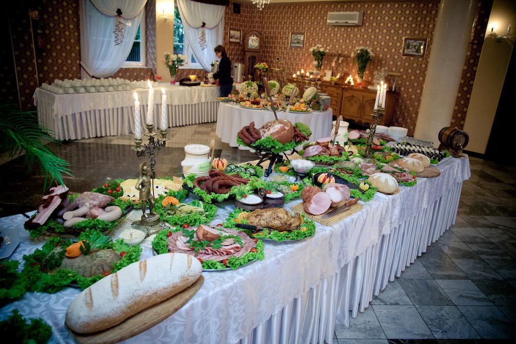 Willa Park Ostrowiec Świętokrzyski Екстериор снимка